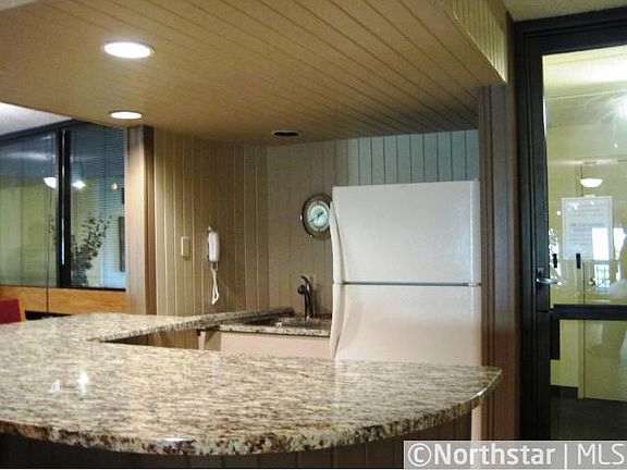 3rd image of 5120 W 102nd St APT 106