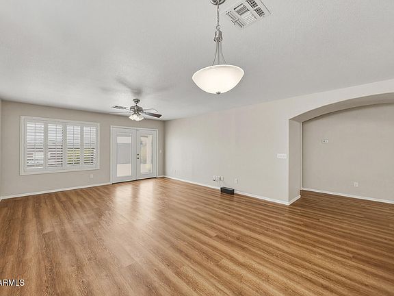 3rd image of 873 E SARATOGA Street