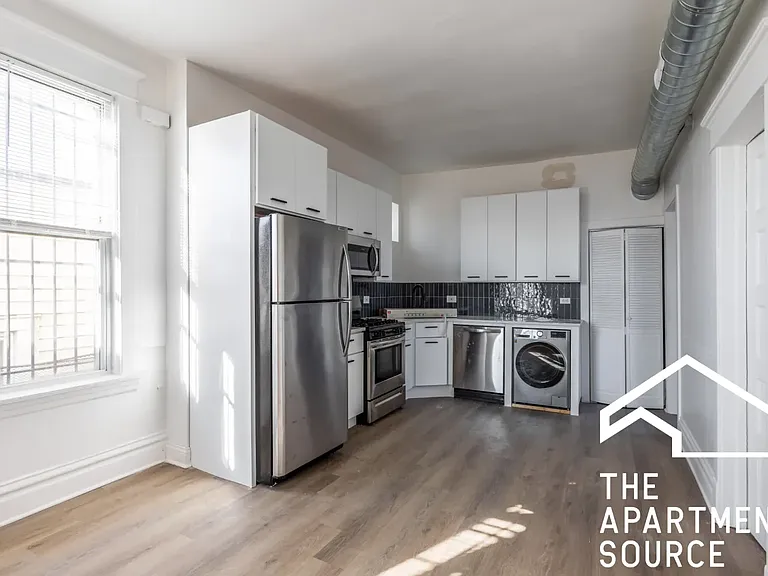 1841 N Kedzie Ave #2R — Photo 11