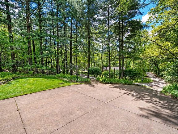 2nd image of 21485 Wallen Dr