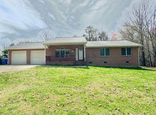 1374 Glenwood Rd, Kernersville, NC 27284