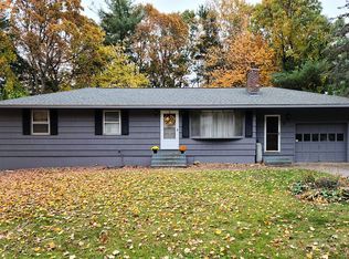 7 Juniper Ln, Rutland, MA 01543