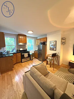 Living room, photo 2