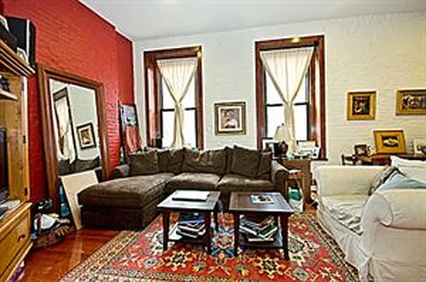 Rented by Jade Stone Real Estate Consulting | media 45