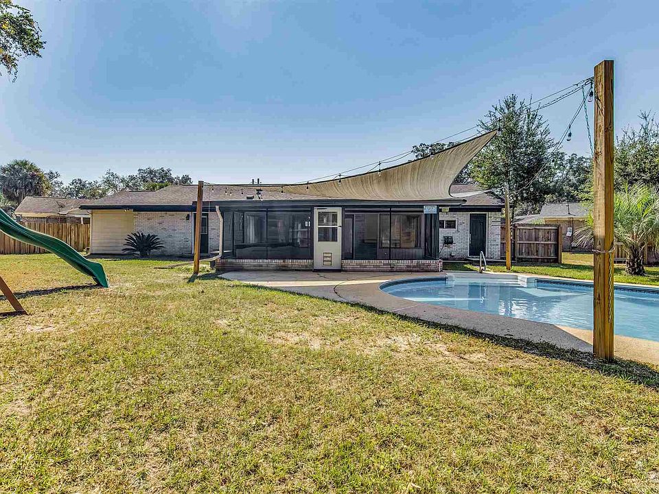 1st image of 6922 Falcon Ln