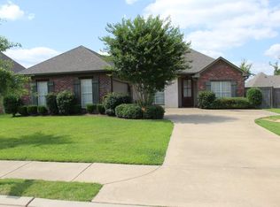 102 Merrimac Way, Canton, MS 39046