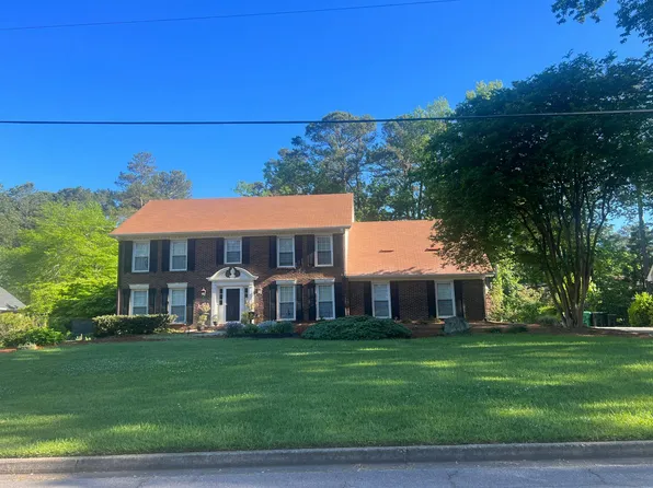 3993 Glen Meadow Dr, Peachtree Corners, GA 30092
