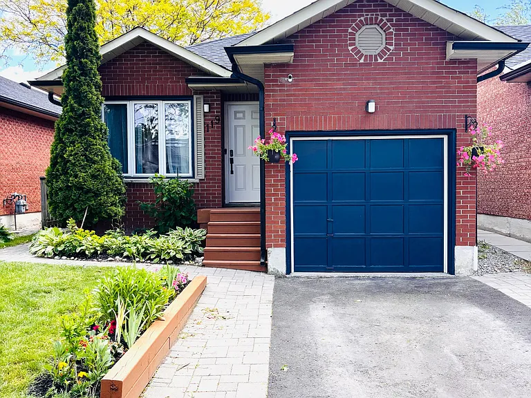 119 Ribblesdale Dr — Photo 1