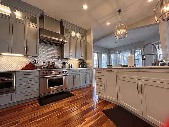 5th image of 228 Mountain Laurel Rd