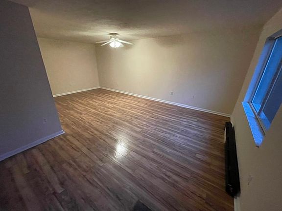 Family room 2