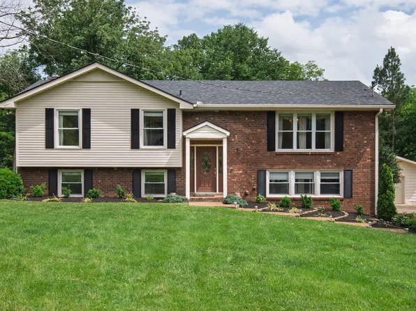 114 Airfloat Dr, Hendersonville, TN 37075