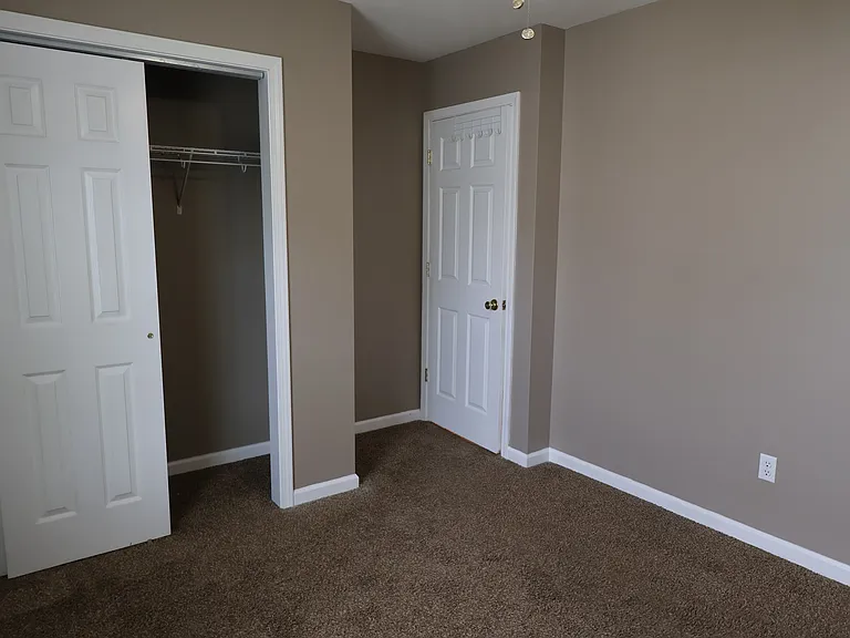 305 Brookside Pl — Photo 31