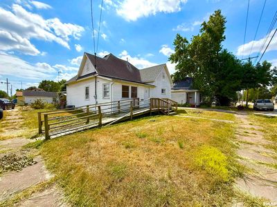 402 W Sylvester Ave, Christopher, IL, 62822