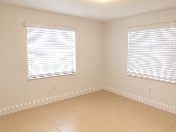 5th image of 3940 Palm Ave #29