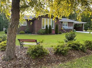 209 Golden Ln, Lexington, SC 29072