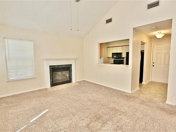 5th image of 1020 Villas Ct