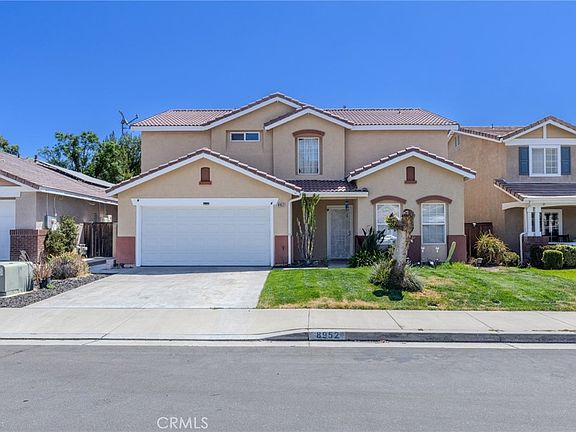 4th image of 8952 Dahlia Dr
