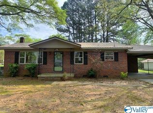 1702 Peach Orchard Rd NW, Hartselle, AL 35640