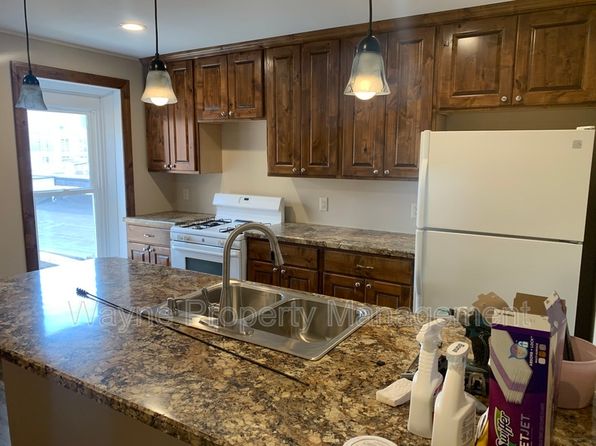 213 W Broadway St APT 1