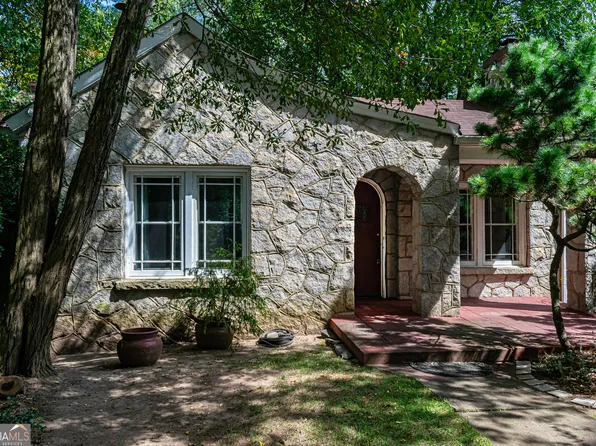 1041 Ridge Ave, Stone Mountain, GA 30083