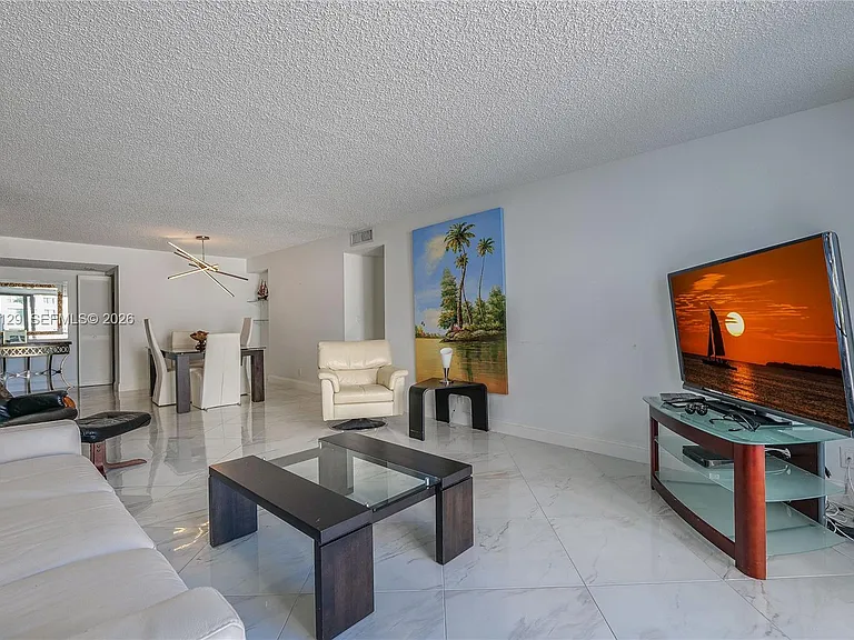 2401 S Ocean Dr #305 — Photo 2