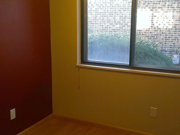4th image of 1001 Strachan Dr Unit 8