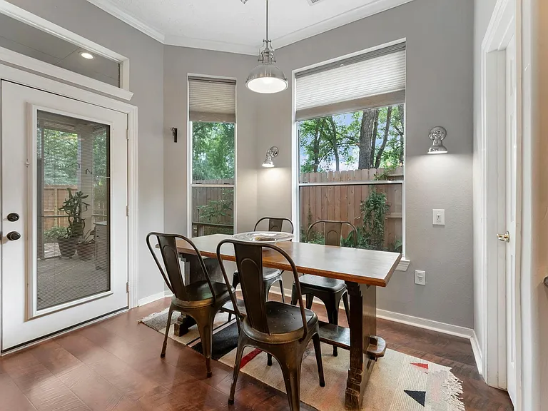74 Shannon Green Ct — Photo 10