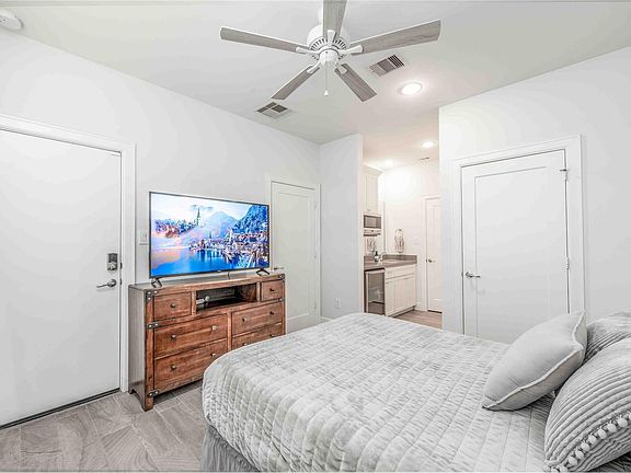 5th image of 1038 Timbergrove Yards Ln