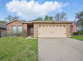 5225 Bedfordshire Dr, Fort Worth, TX 76135