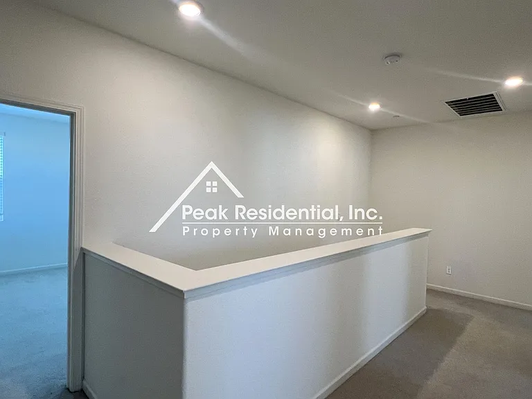 3236 Sunny Gate Ln — Photo 21