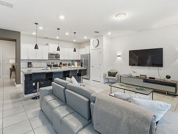 4th image of 236 Jetty Way