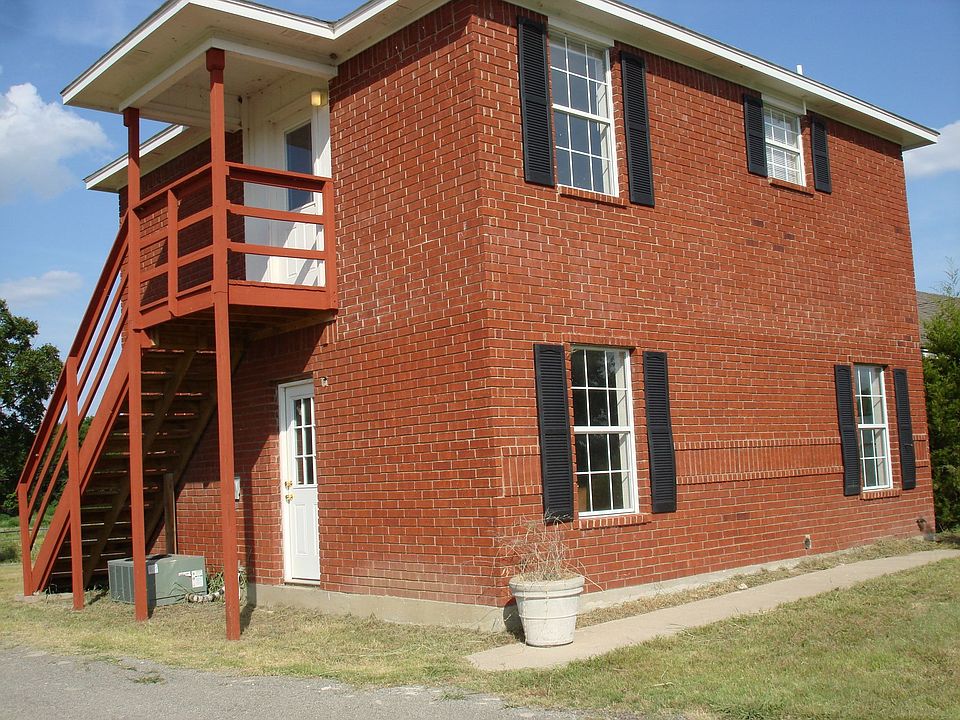 Garage Apartment in the property