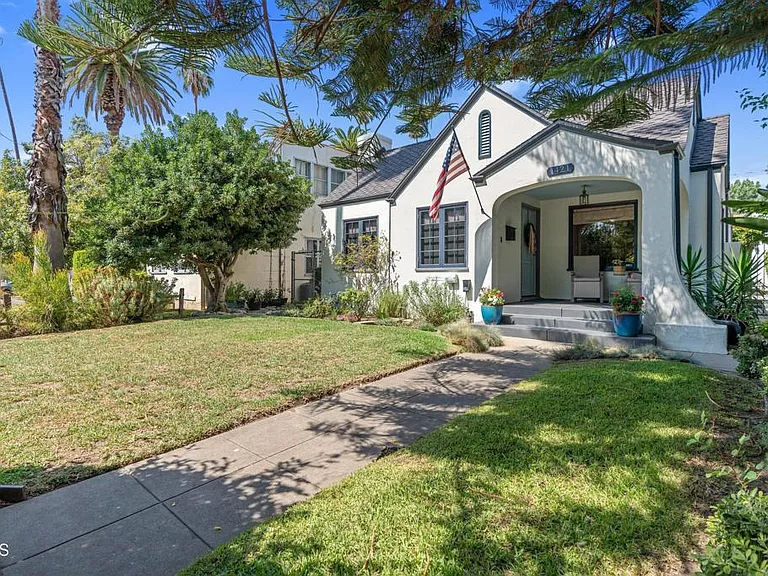 1421 Monte Vista St — Photo 1