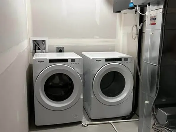 1936 160th St SW #Basement, Edmonton, AB T6W 4X6