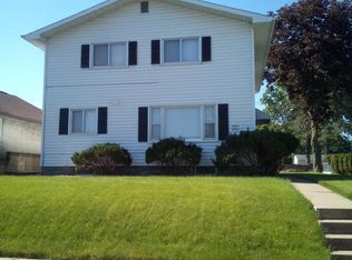 2022 Adams St, La Crosse, WI 54601