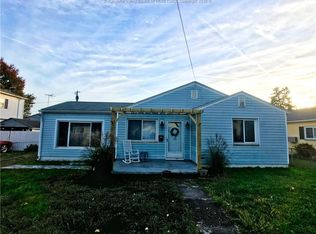 2361 McKinley Ave, Saint Albans, WV 25177