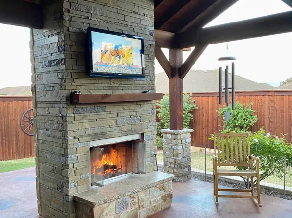 279 Marina Dr, Azle, TX 76020