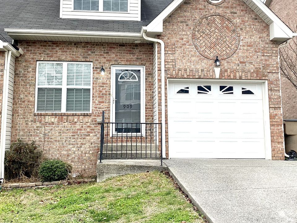 1st image of 909 Spence Enclave Ct
