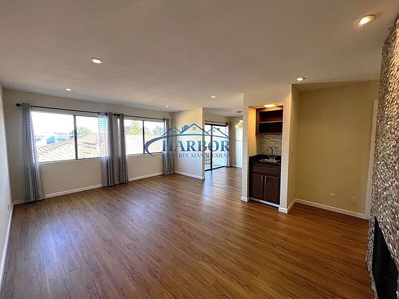 5th image of 1166 W 22nd St APT 4