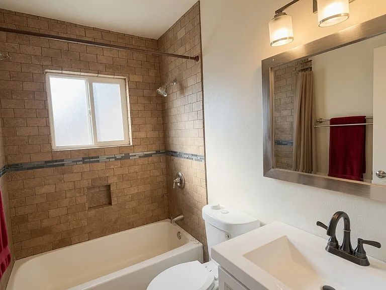 6717 Araby Ave — Photo 10