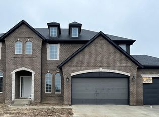 56309 Scotland Dr, Macomb, MI 48042