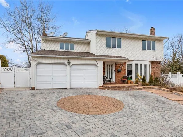 3711 Berne Road, Wantagh, NY 11793
