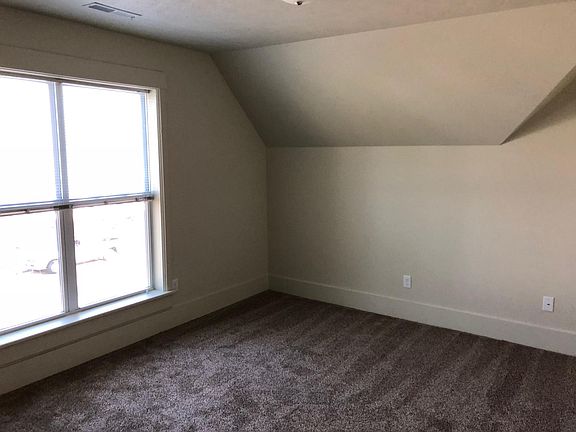 2nd image of 418 S 7th St APT 3