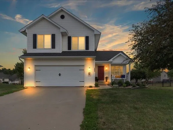 505 Viking Dr, Solon, IA 52333