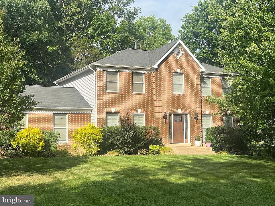 1st image of 96 Holly Cir