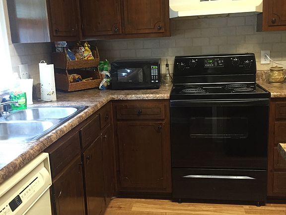 4th image of 134 Wrenwood Ln