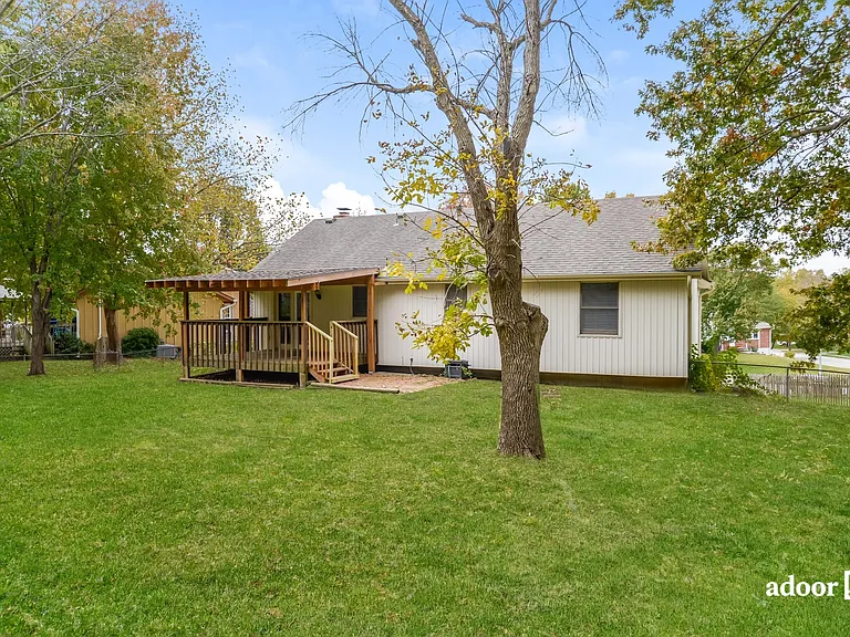 10447 N Cherry Dr — Photo 15