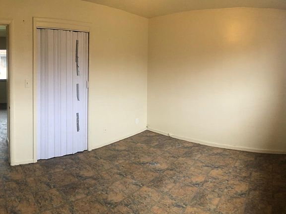 3rd image of 10410 Cadieux Ave