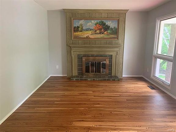 4th image of 6468 Fairford Ct