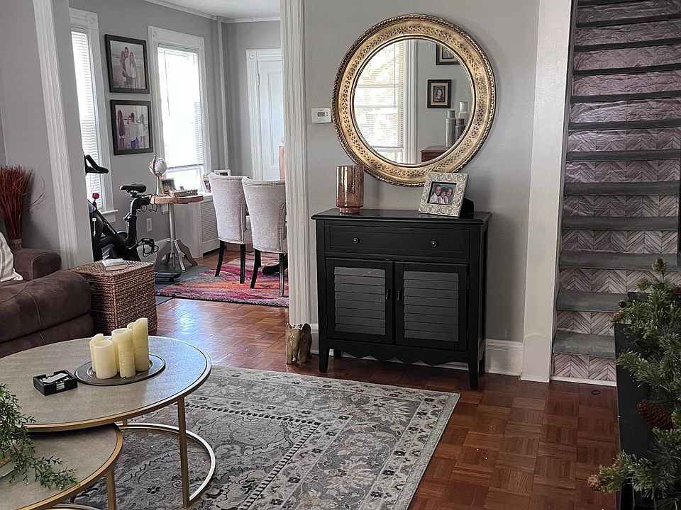Living into dining room